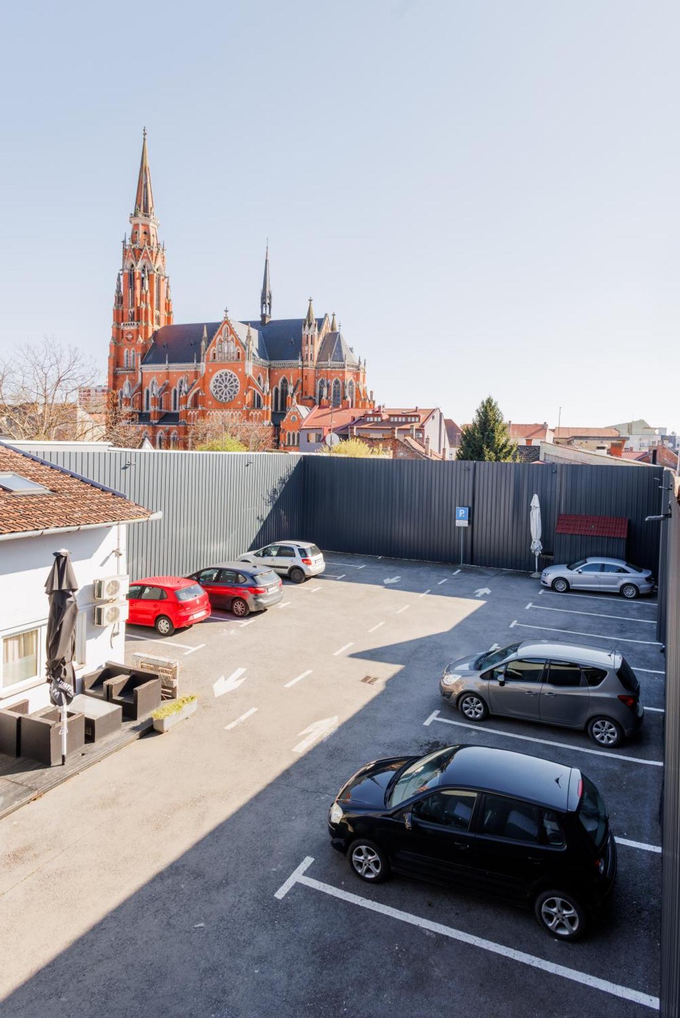 Pansion Strossmayer Osijek Exteriér fotografie
