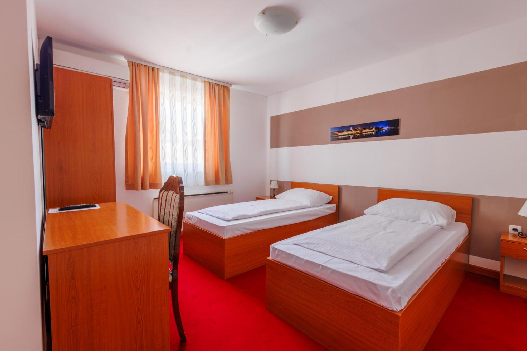 Pansion Strossmayer Osijek Exteriér fotografie
